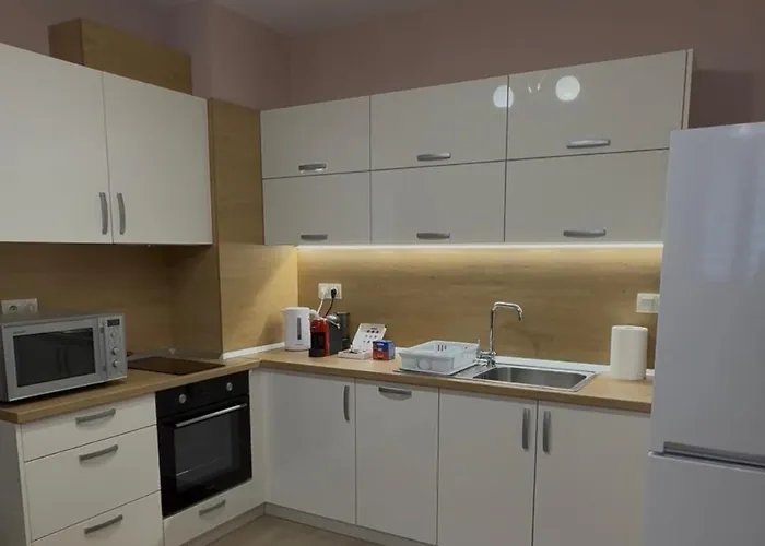 Park South Apartment *