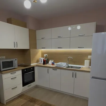 Park South Apartment *