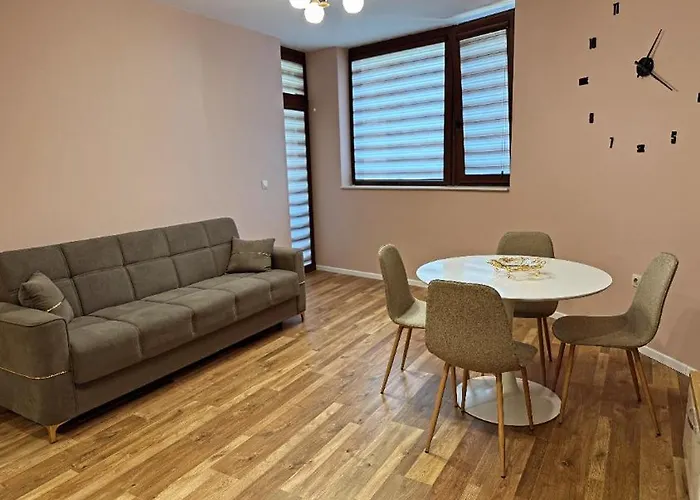 Park South Apartment Warna